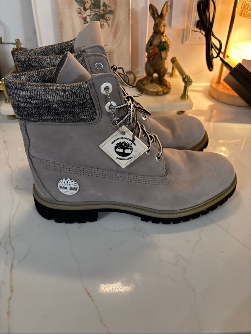 Timberland Light Gray Nubuck Lace-Up‎ Women's Boots with Knit Collar